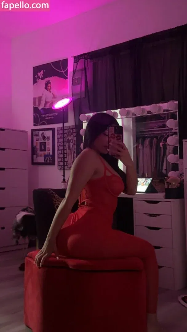 Evelyn Ortiz Onlyfans Photo Gallery 