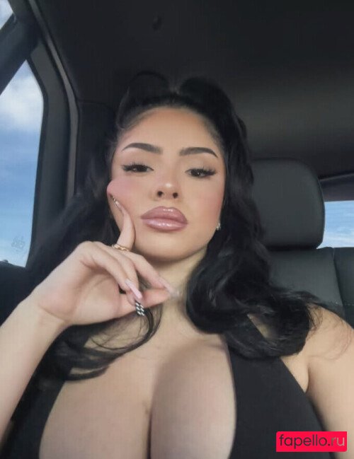 Evelyn Ortiz Onlyfans Photo Gallery 
