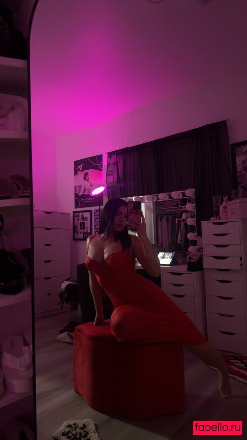 Evelyn Ortiz Onlyfans Photo Gallery 