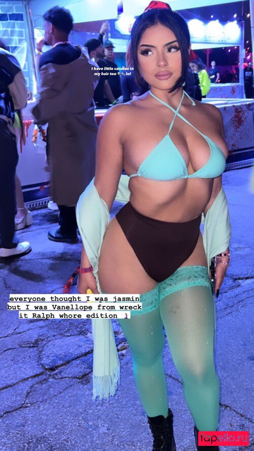 Evelyn Ortiz Onlyfans Photo Gallery 