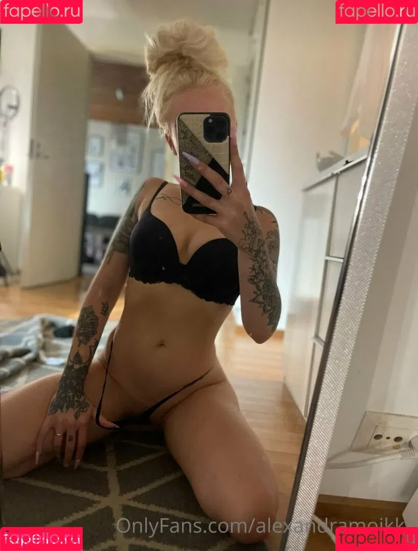 alexandramoikku Onlyfans Photo Gallery 