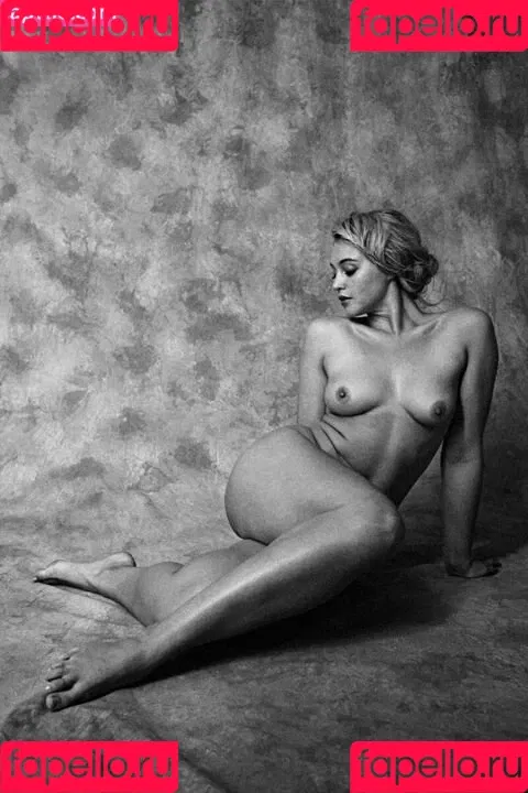Iskra Lawrence Onlyfans Photo Gallery 