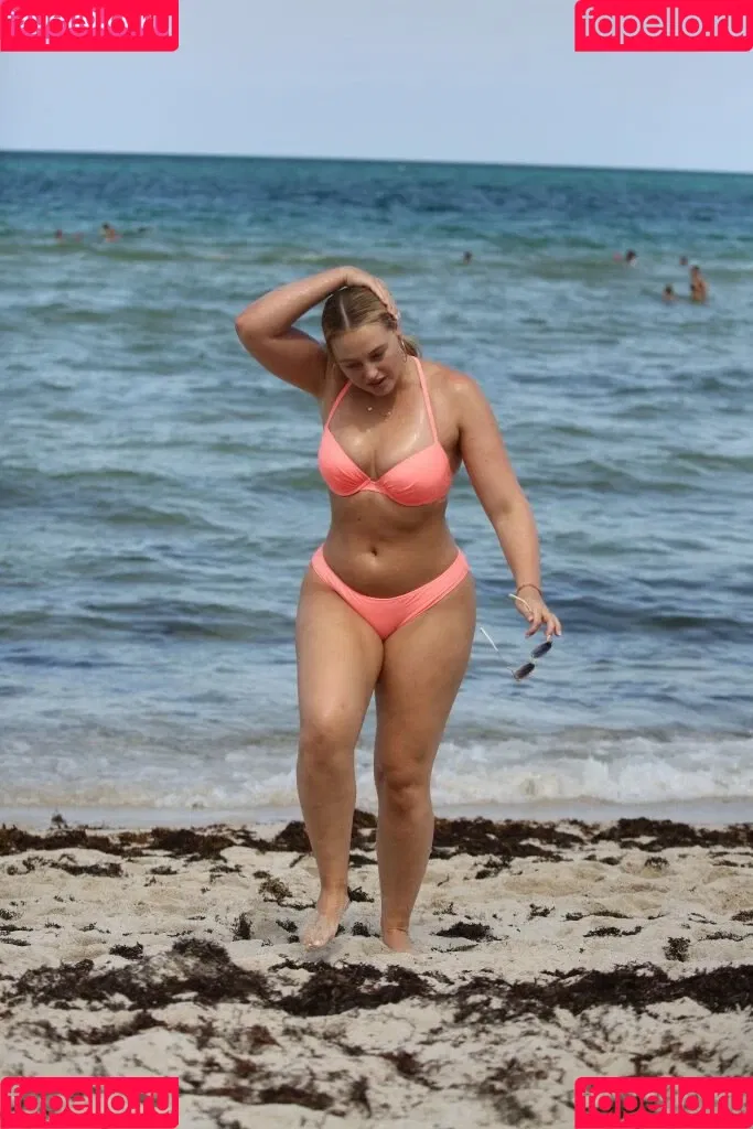 Iskra Lawrence Onlyfans Photo Gallery 