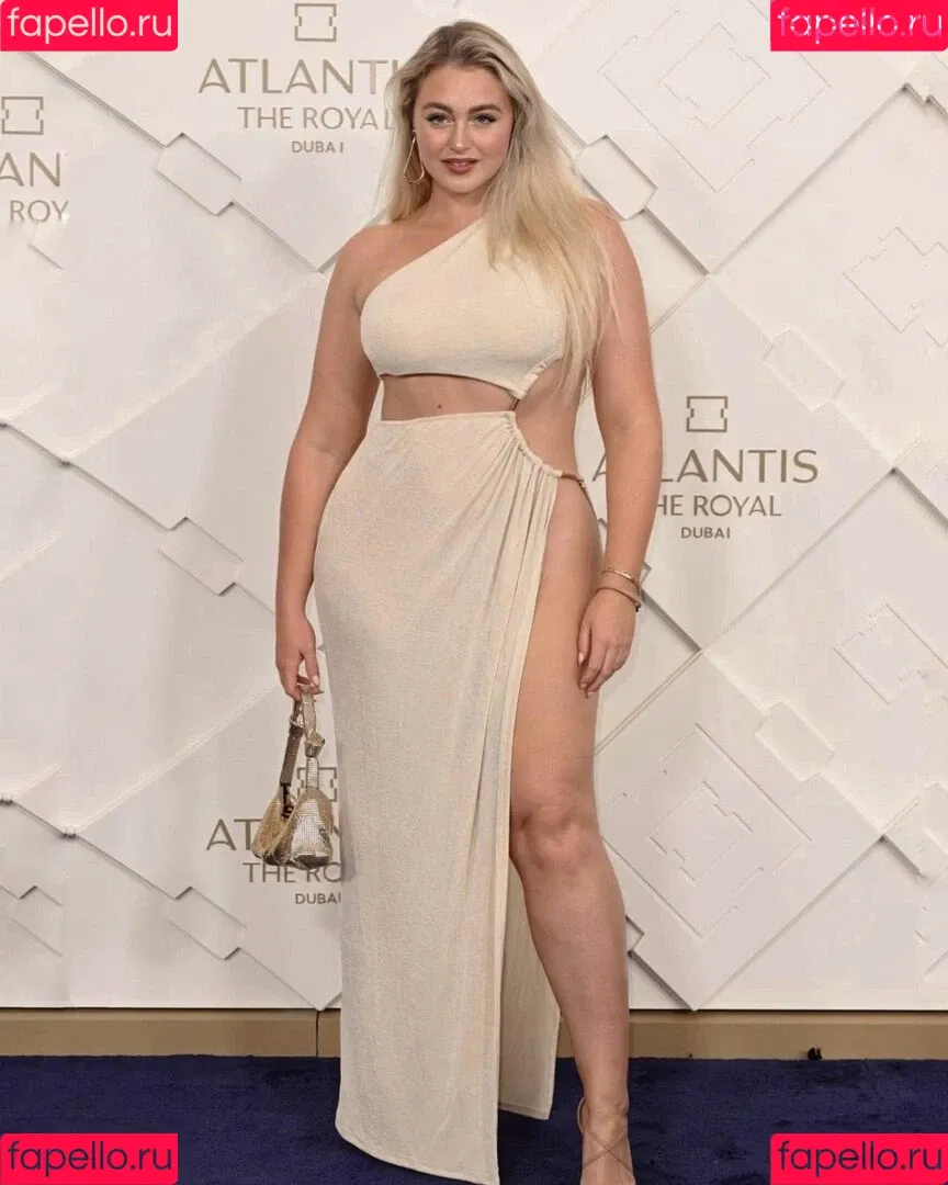 Iskra Lawrence Onlyfans Photo Gallery 