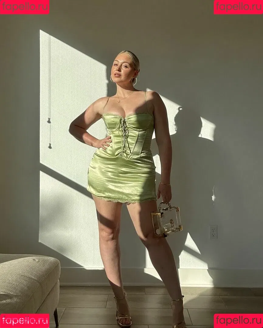 Iskra Lawrence Onlyfans Photo Gallery 