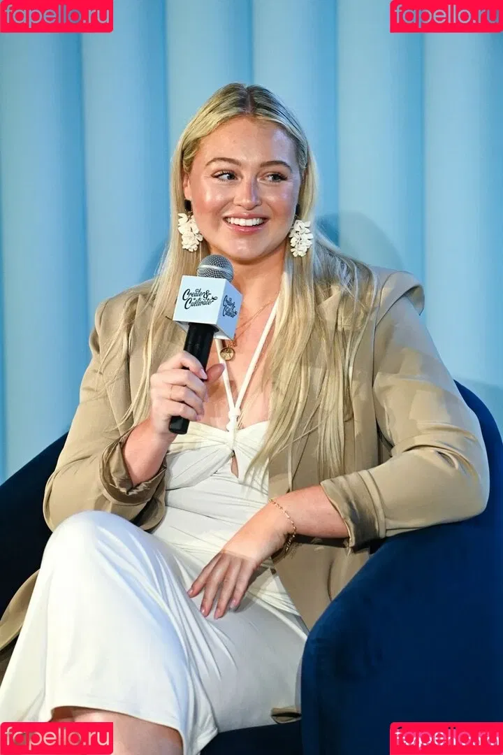 Iskra Lawrence Onlyfans Photo Gallery 
