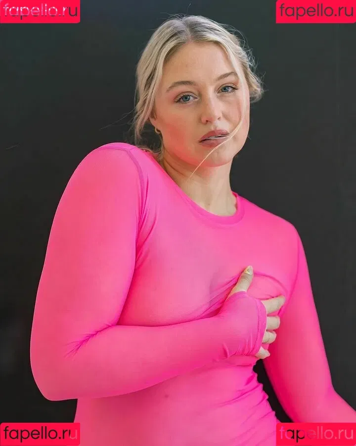 Iskra Lawrence Onlyfans Photo Gallery 
