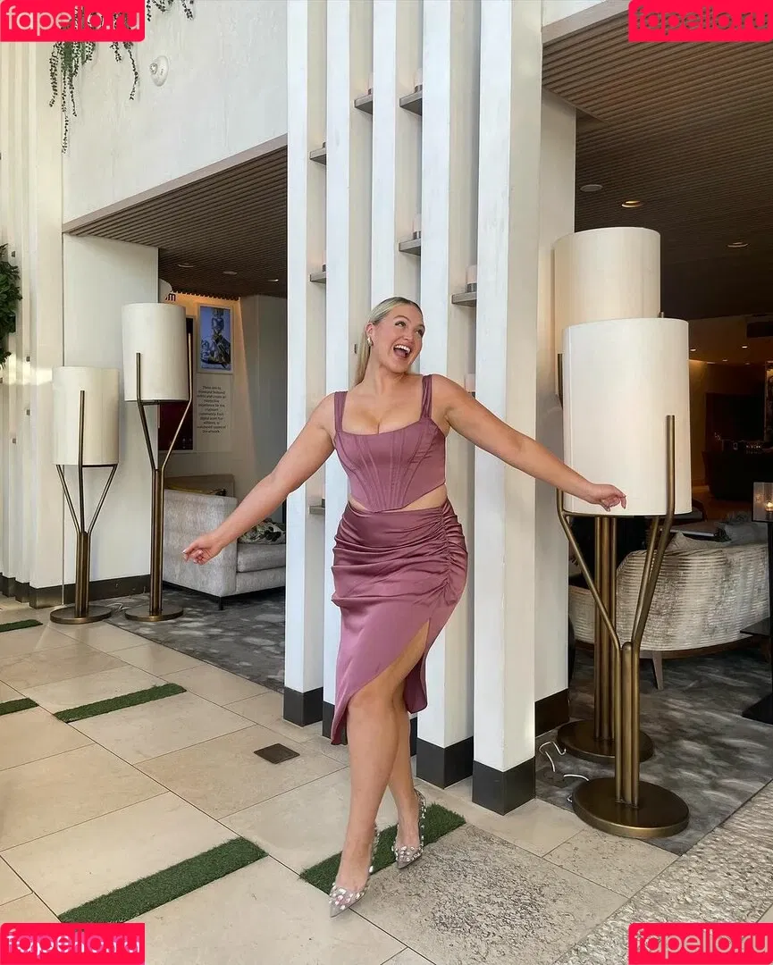 Iskra Lawrence Onlyfans Photo Gallery 