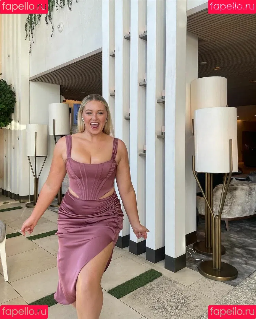 Iskra Lawrence Onlyfans Photo Gallery 