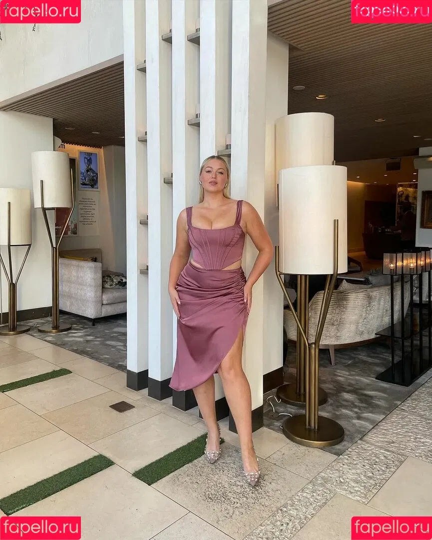 Iskra Lawrence Onlyfans Photo Gallery 