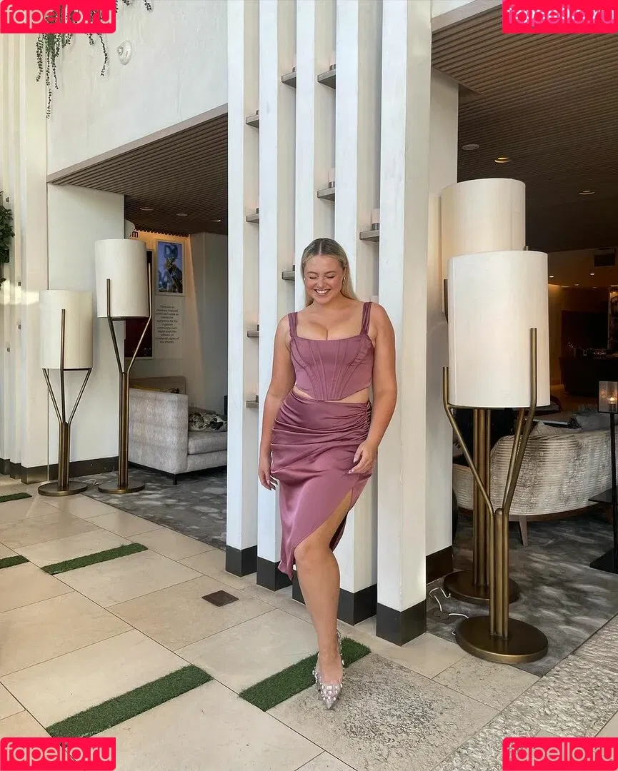 Iskra Lawrence Onlyfans Photo Gallery 
