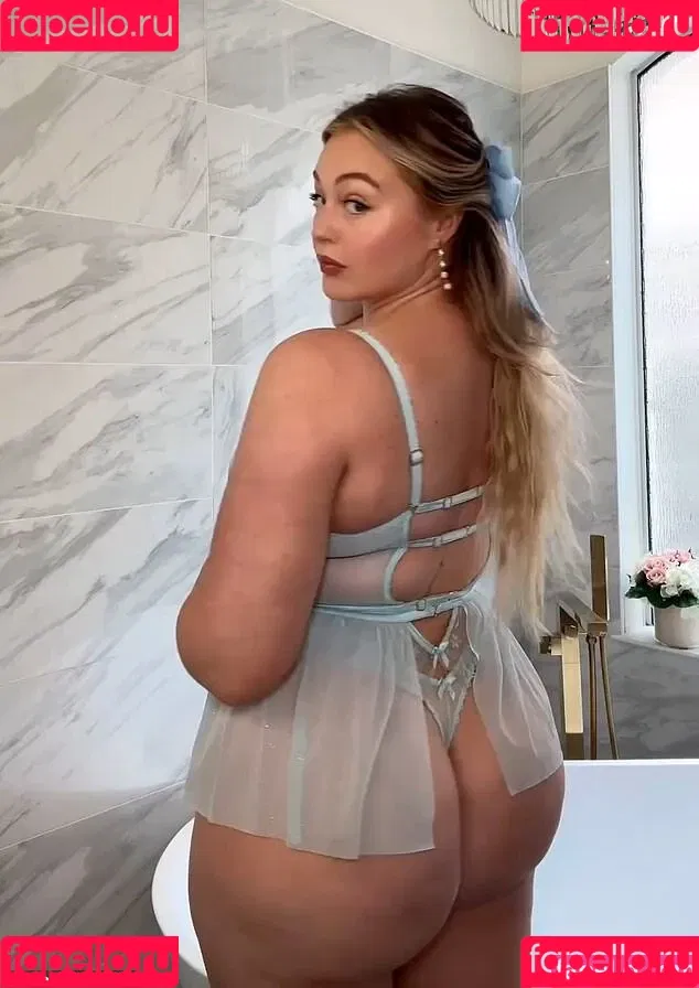 Iskra Lawrence Onlyfans Photo Gallery 