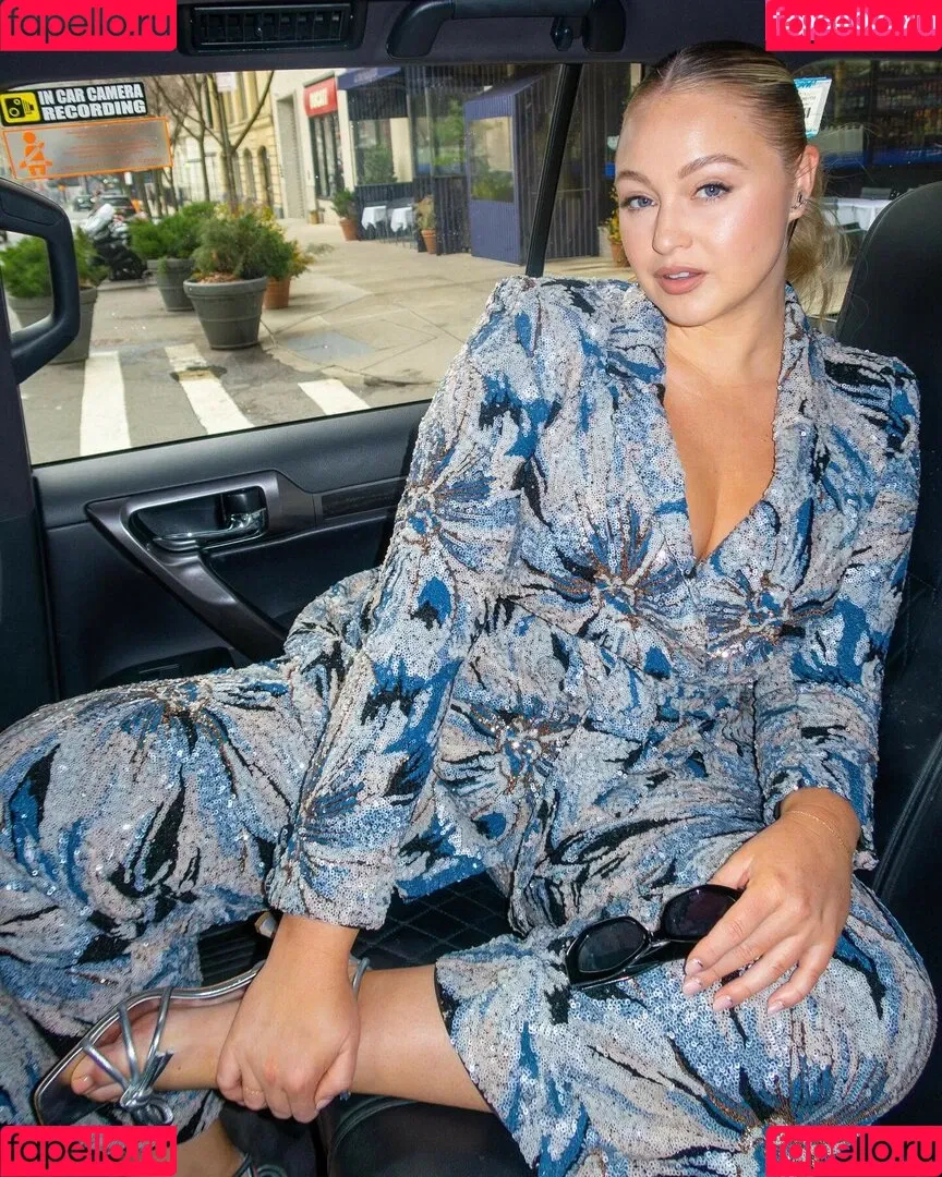 Iskra Lawrence Onlyfans Photo Gallery 