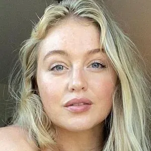 Iskra Lawrence Onlyfans Photo Gallery 