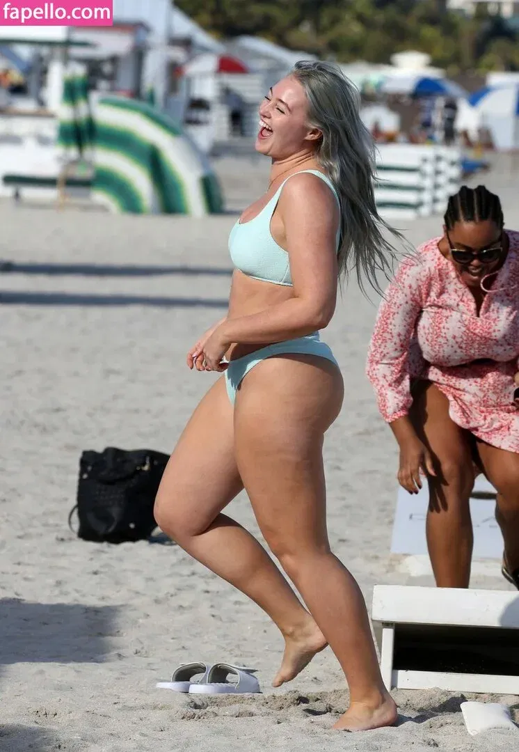 Iskra Lawrence Onlyfans Photo Gallery 