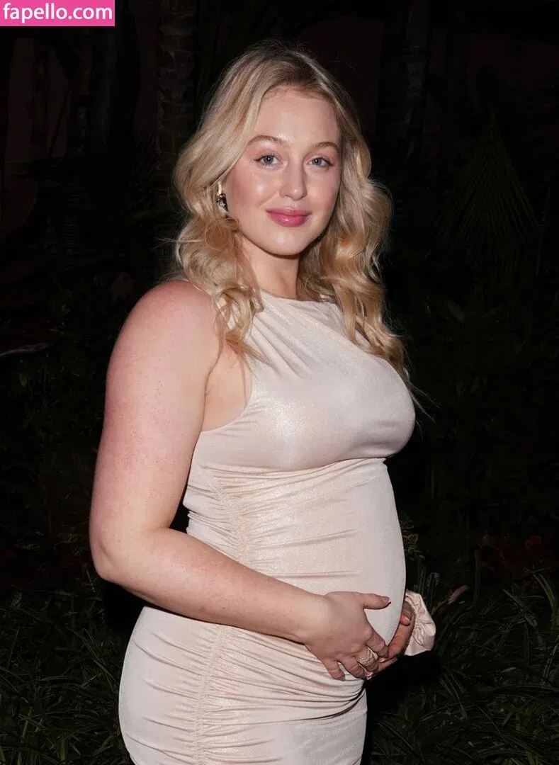 Iskra Lawrence Onlyfans Photo Gallery 