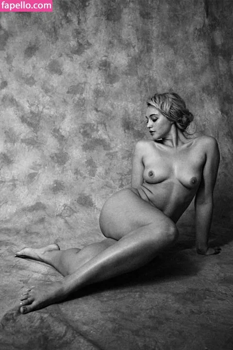 Iskra Lawrence Onlyfans Photo Gallery 