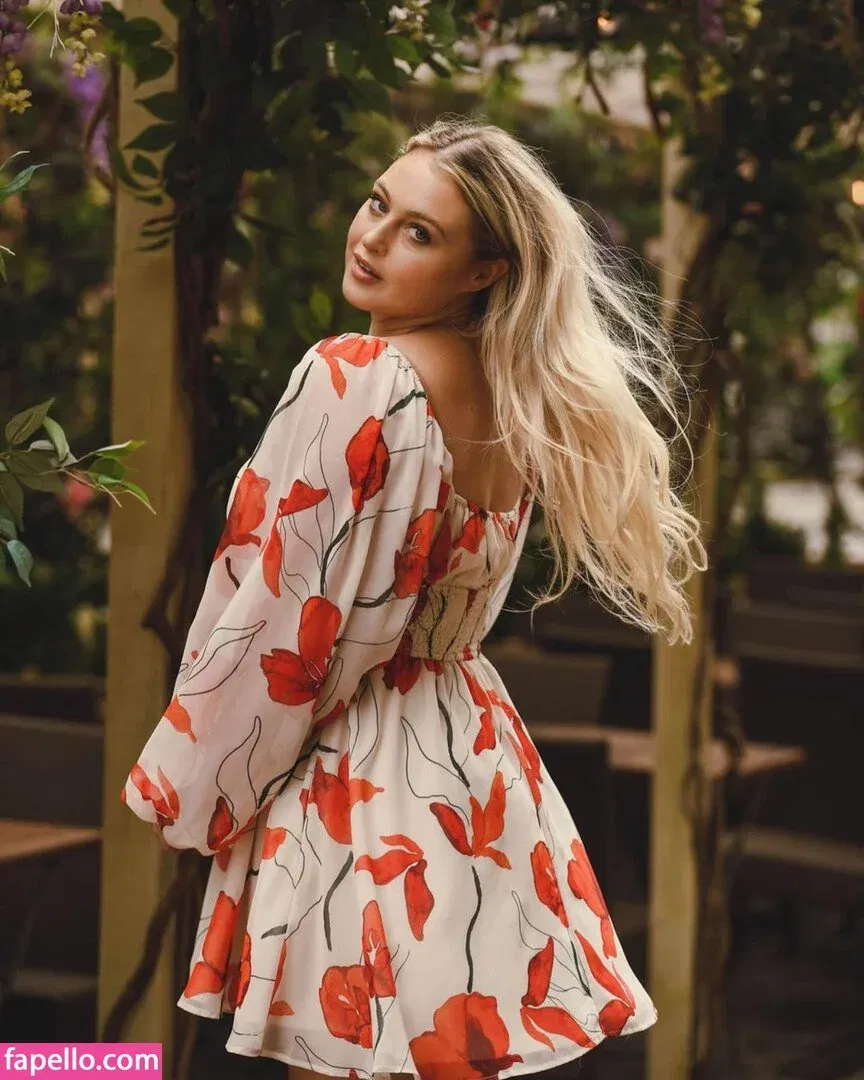 Iskra Lawrence Onlyfans Photo Gallery 