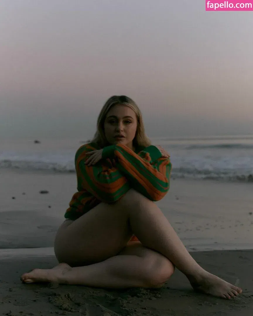 Iskra Lawrence Onlyfans Photo Gallery 
