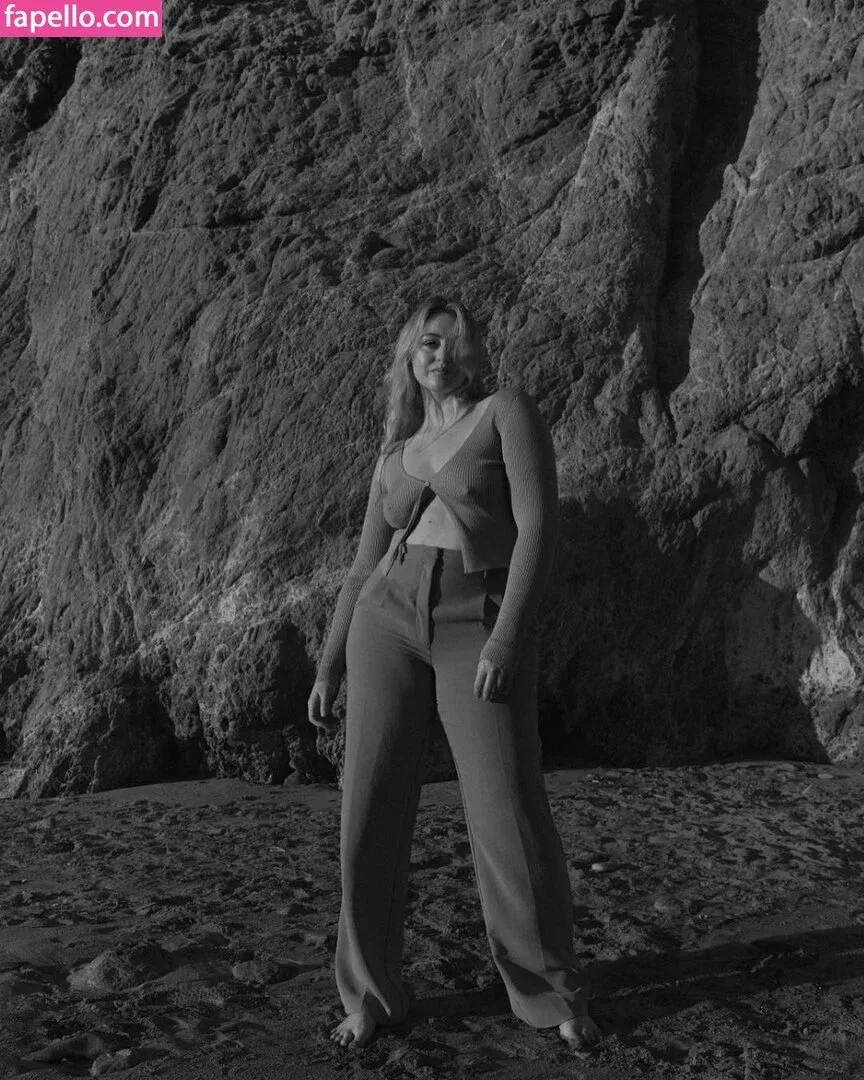 Iskra Lawrence Onlyfans Photo Gallery 