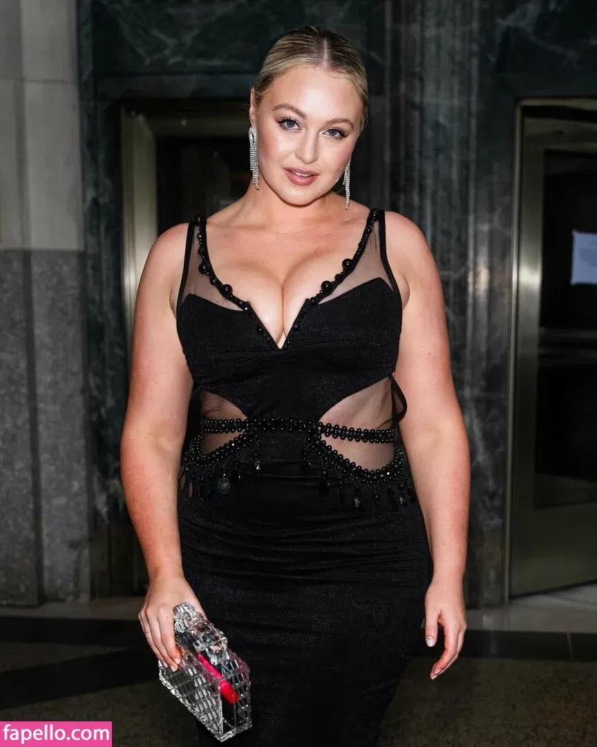 Iskra Lawrence Onlyfans Photo Gallery 