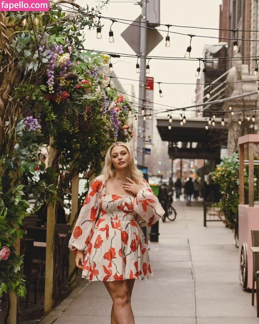 Iskra Lawrence Onlyfans Photo Gallery 