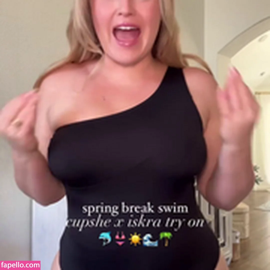 Iskra Lawrence Onlyfans Photo Gallery 