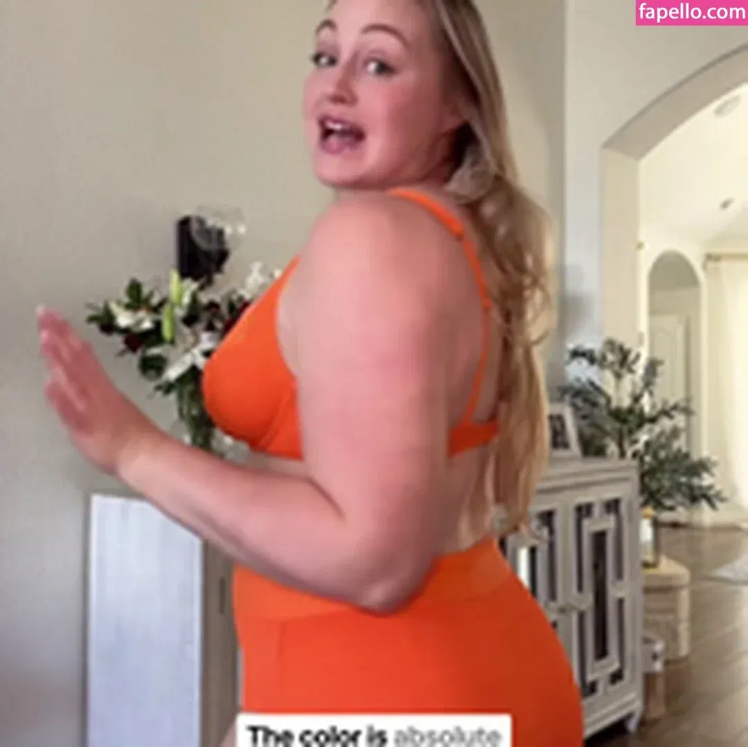 Iskra Lawrence Onlyfans Photo Gallery 