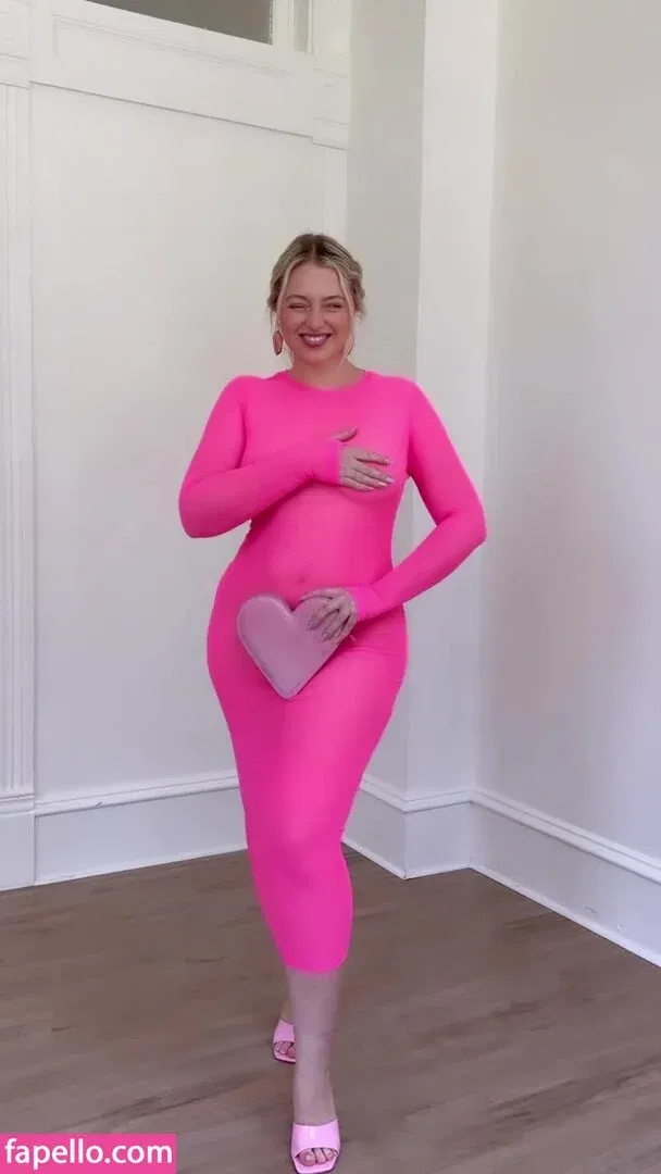 Iskra Lawrence Onlyfans Photo Gallery 