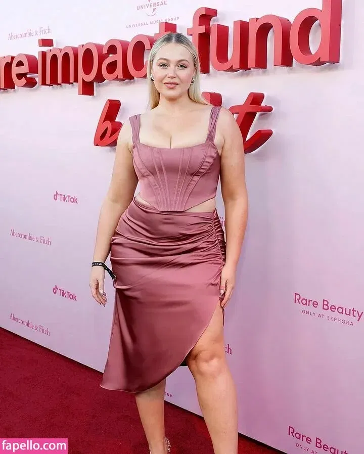 Iskra Lawrence Onlyfans Photo Gallery 