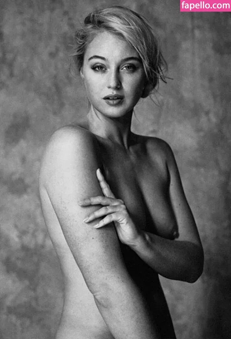 Iskra Lawrence Onlyfans Photo Gallery 