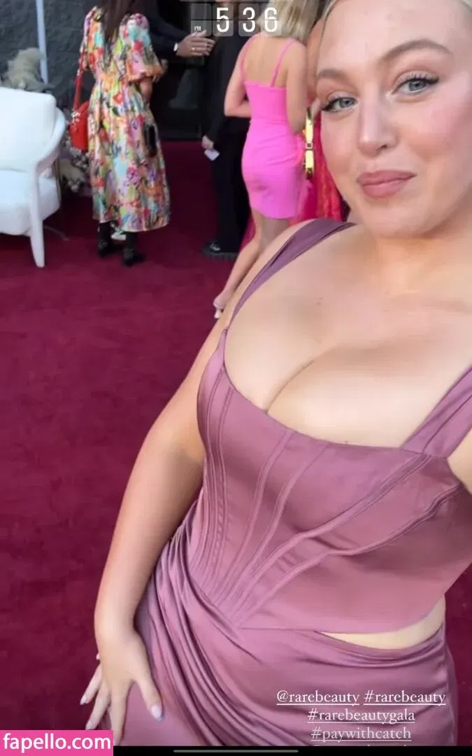 Iskra Lawrence Onlyfans Photo Gallery 