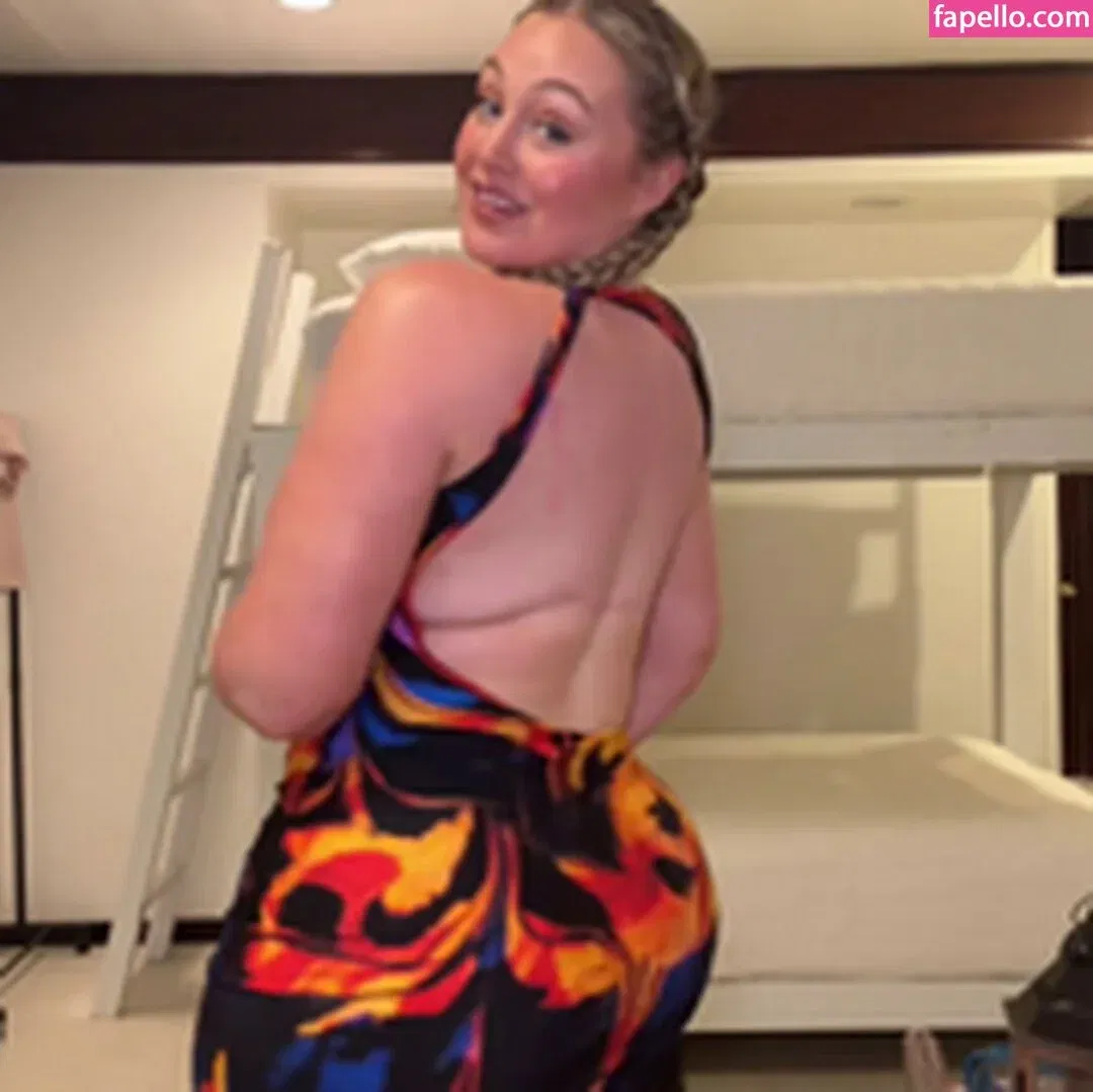 Iskra Lawrence Onlyfans Photo Gallery 