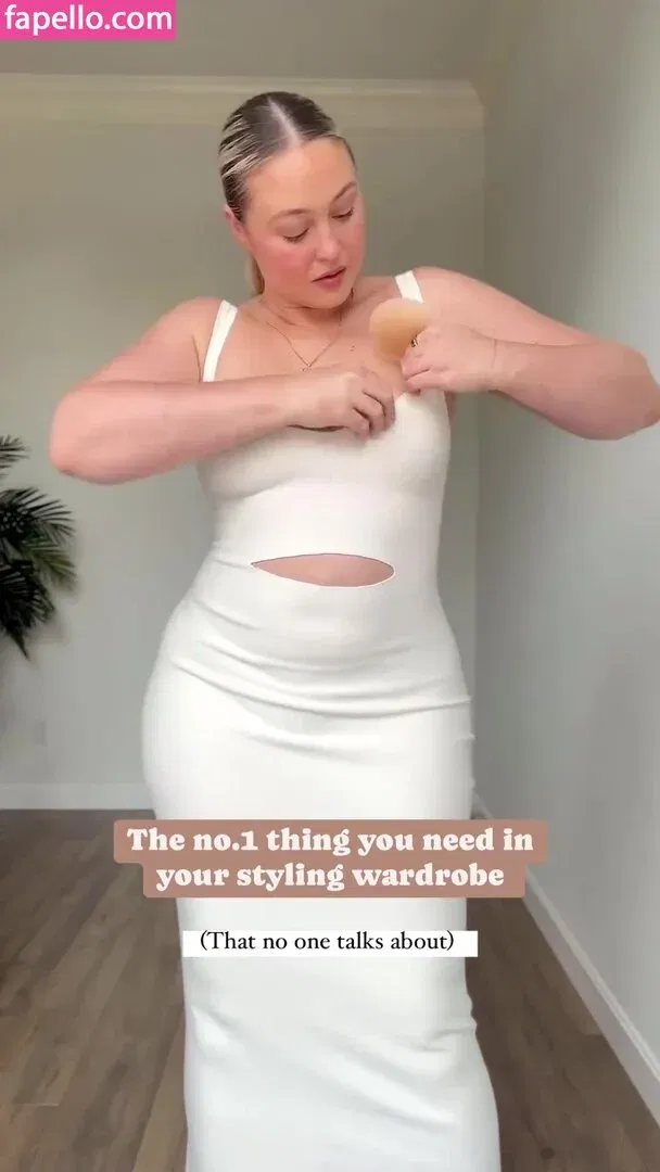 Iskra Lawrence Onlyfans Photo Gallery 