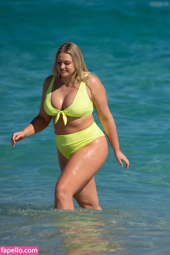Iskra Lawrence Onlyfans Photo Gallery 