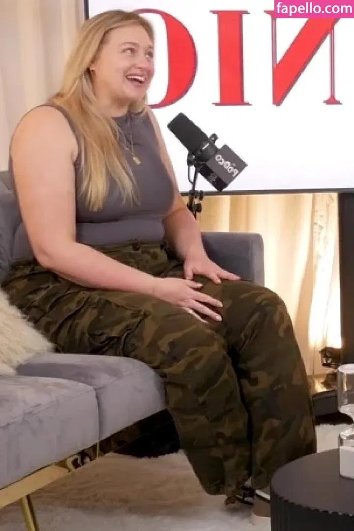 Iskra Lawrence Onlyfans Photo Gallery 