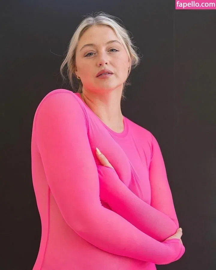 Iskra Lawrence Onlyfans Photo Gallery 