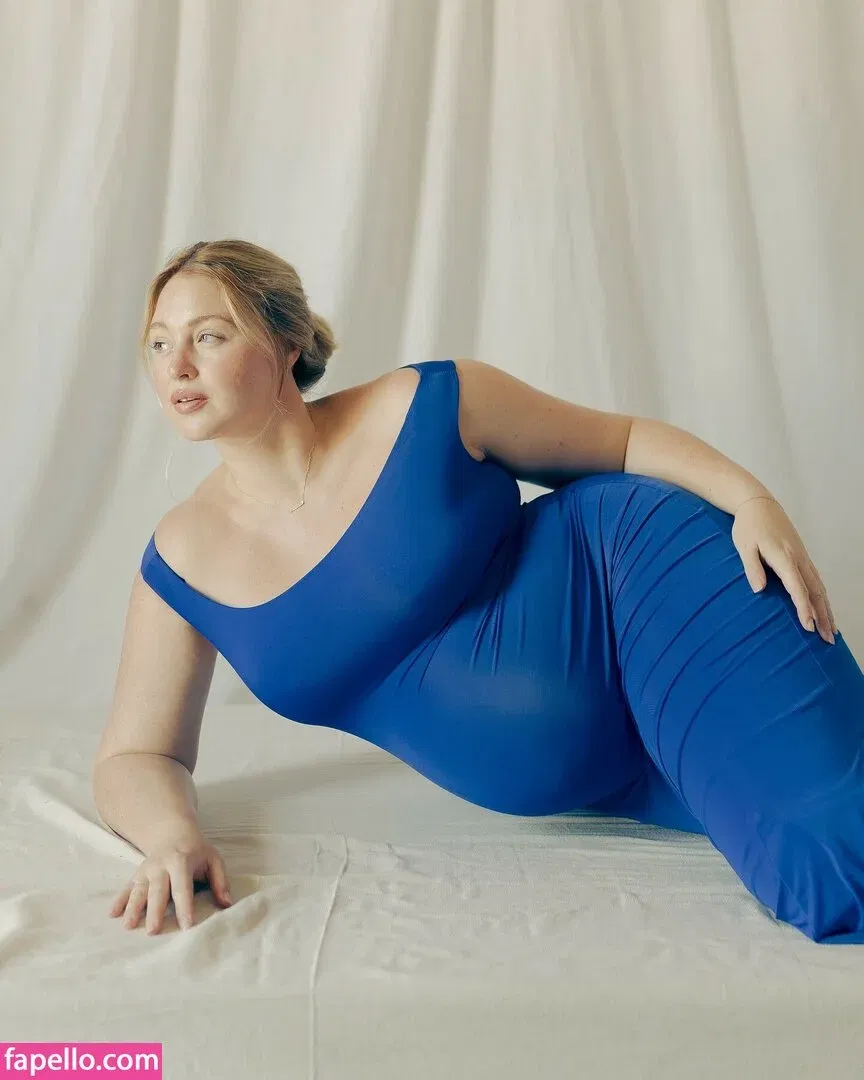 Iskra Lawrence Onlyfans Photo Gallery 