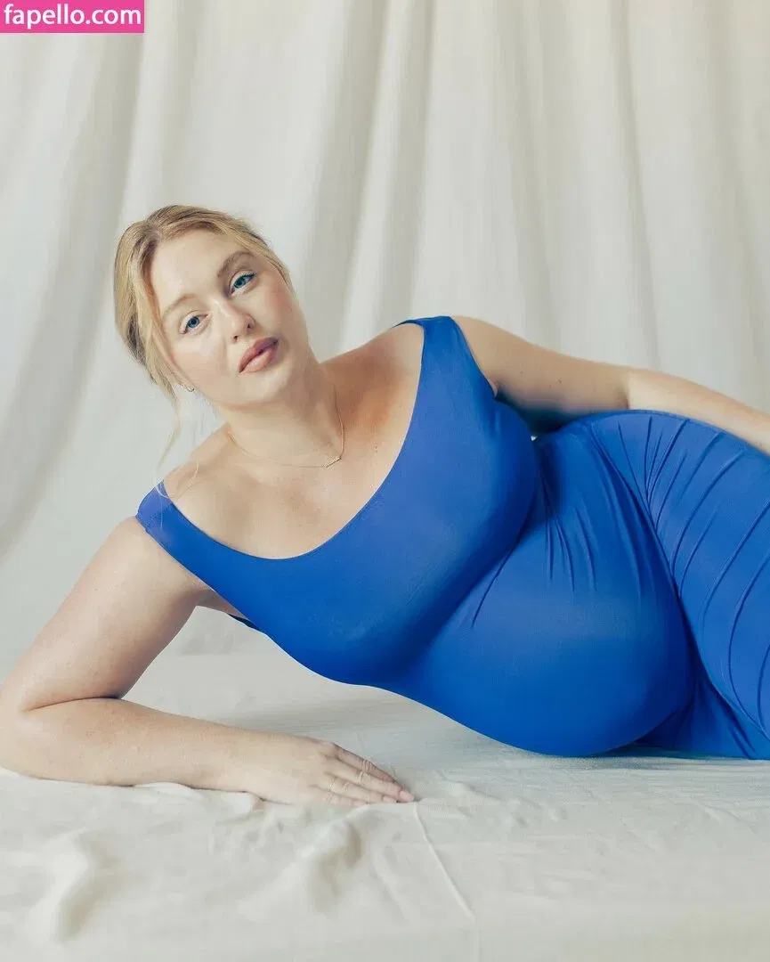 Iskra Lawrence Onlyfans Photo Gallery 