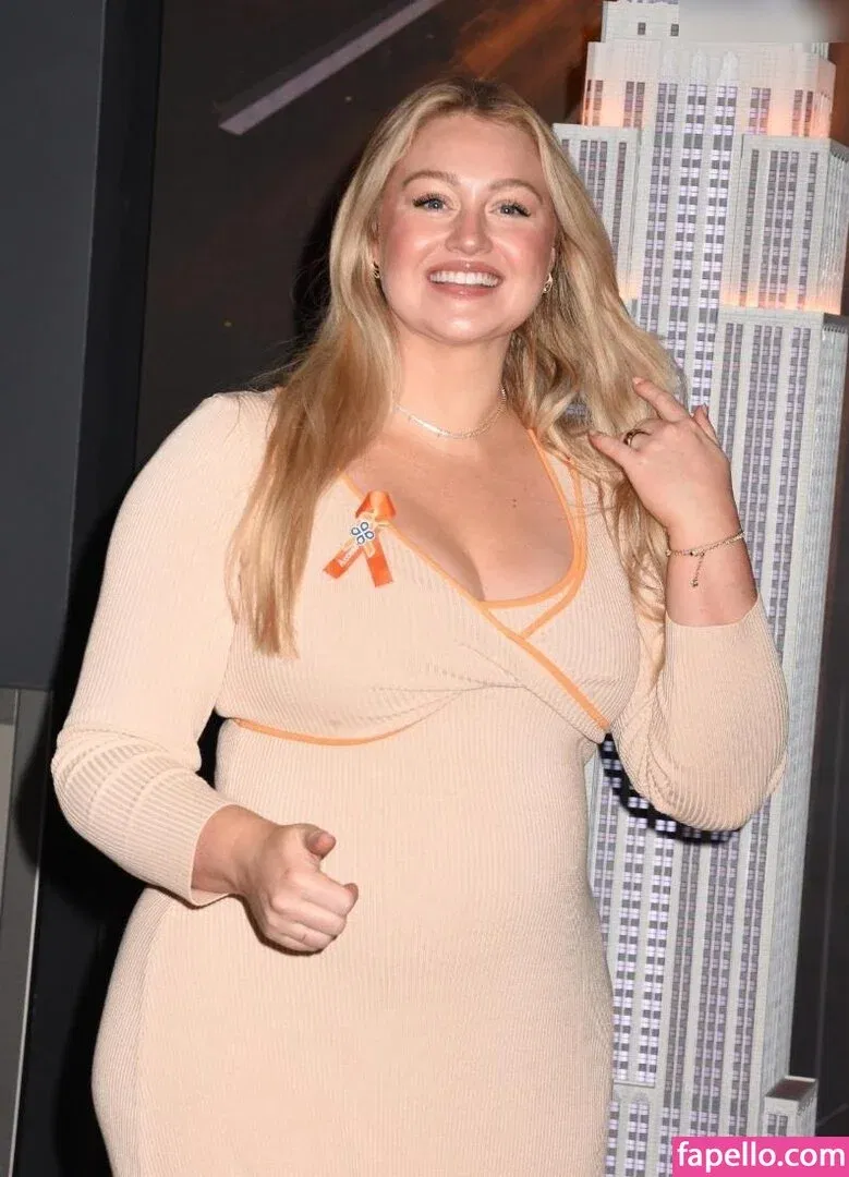 Iskra Lawrence Onlyfans Photo Gallery 