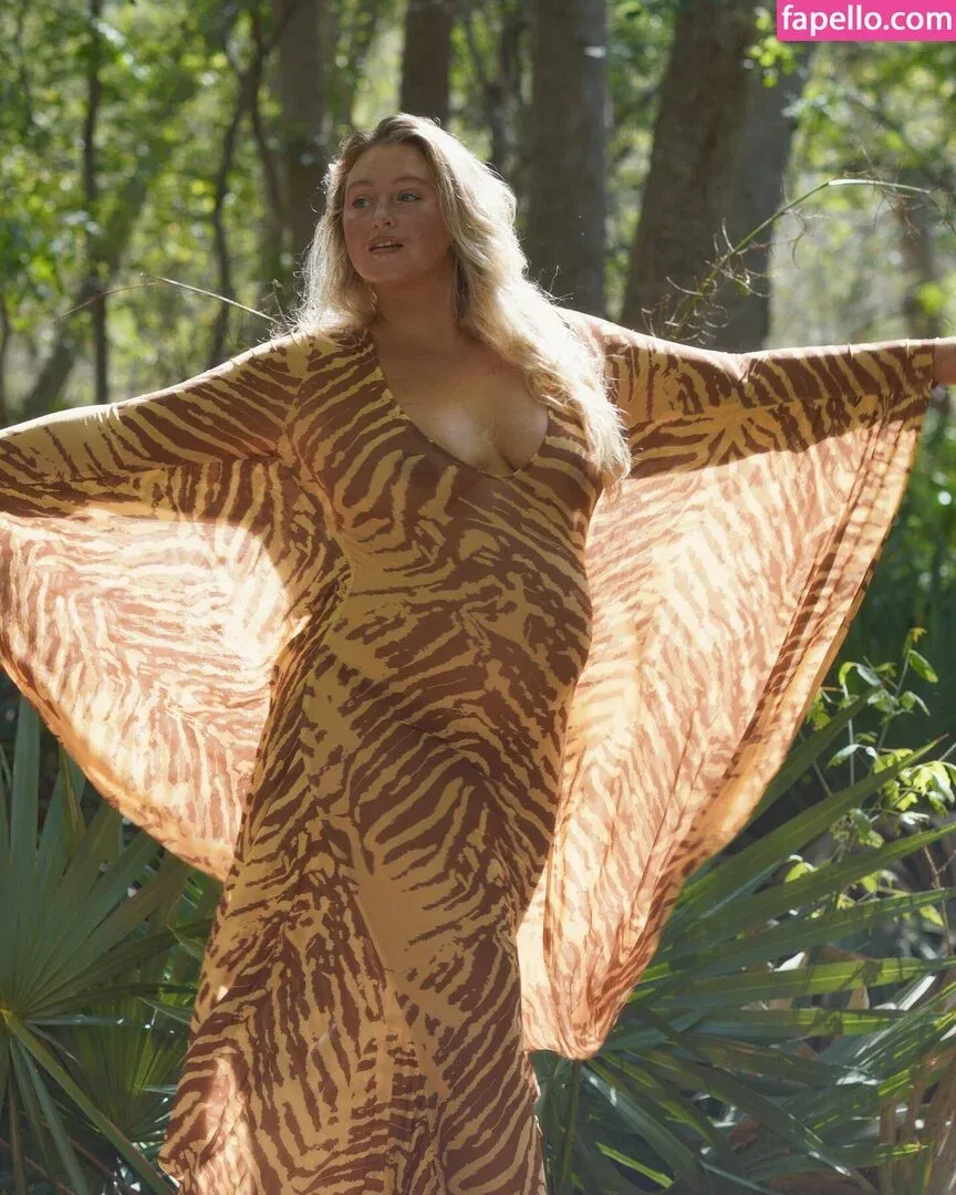 Iskra Lawrence Onlyfans Photo Gallery 