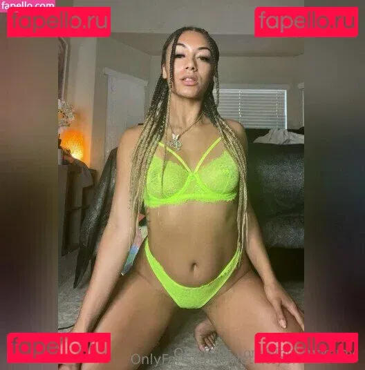 viola_mommy Onlyfans Photo Gallery 