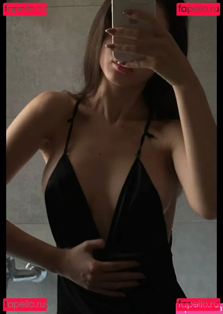 Katiaraif Onlyfans Photo Gallery 