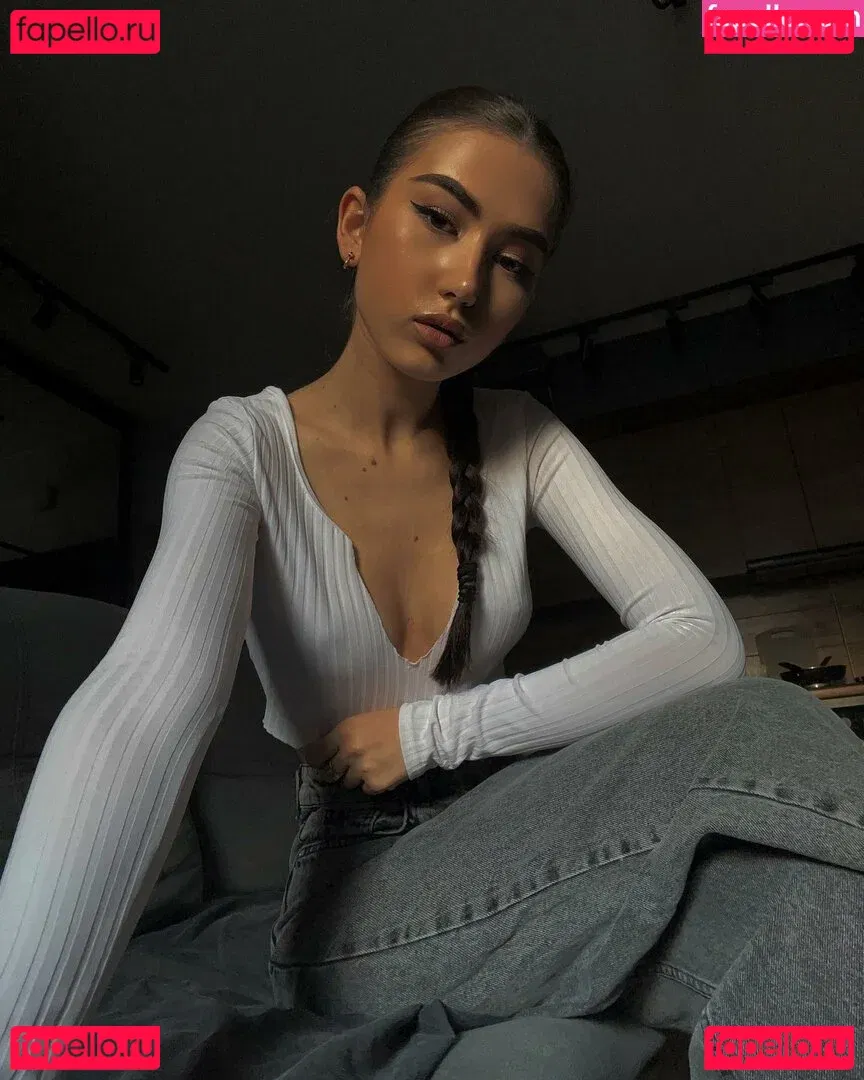 Katiaraif Onlyfans Photo Gallery 