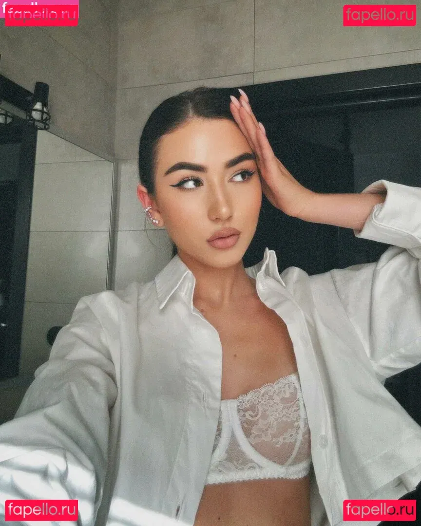 Katiaraif Onlyfans Photo Gallery 