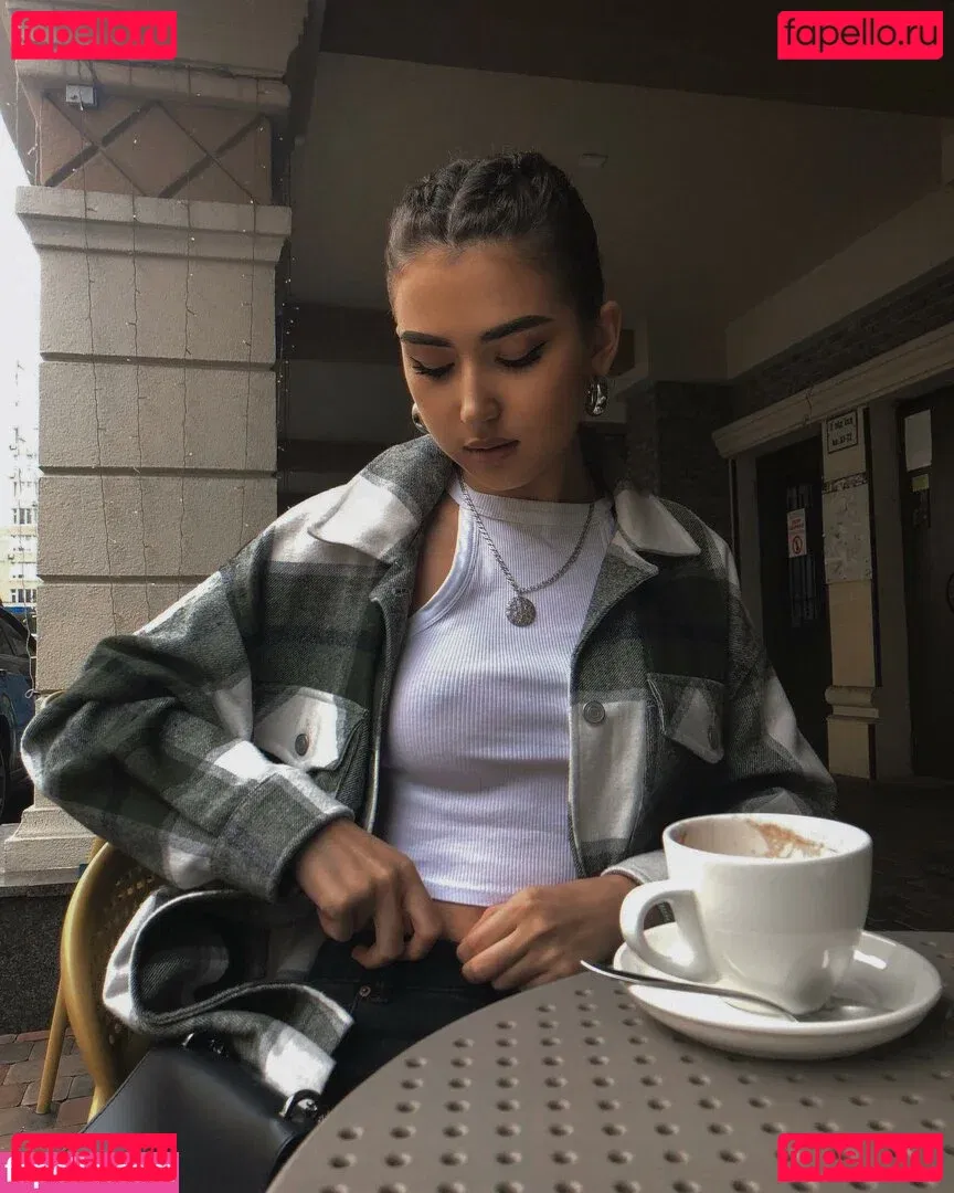 Katiaraif Onlyfans Photo Gallery 