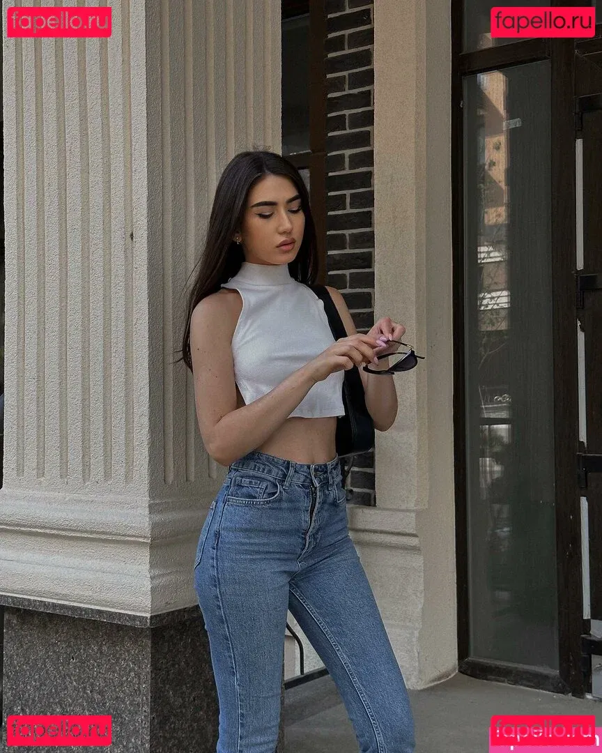 Katiaraif Onlyfans Photo Gallery 