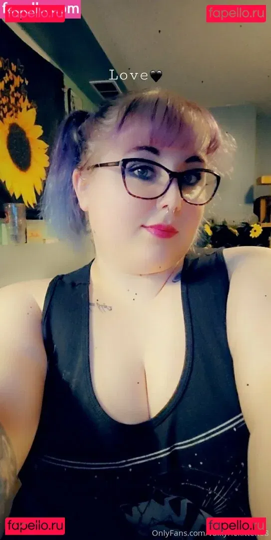 valkyriekitten88 Onlyfans Photo Gallery 