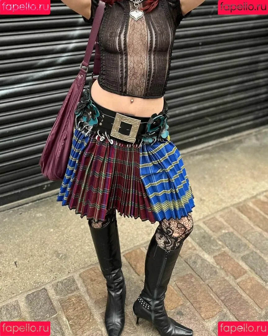 Lara Adkins Onlyfans Photo Gallery 