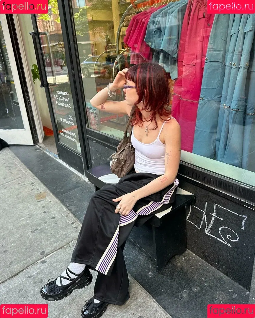 Lara Adkins Onlyfans Photo Gallery 